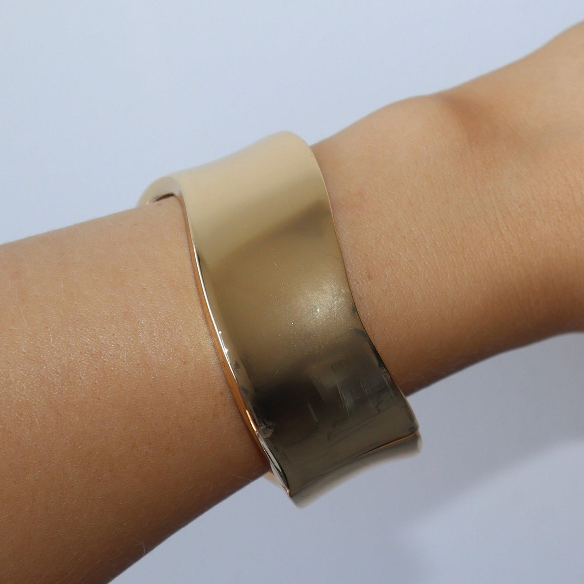 Suave Bangle